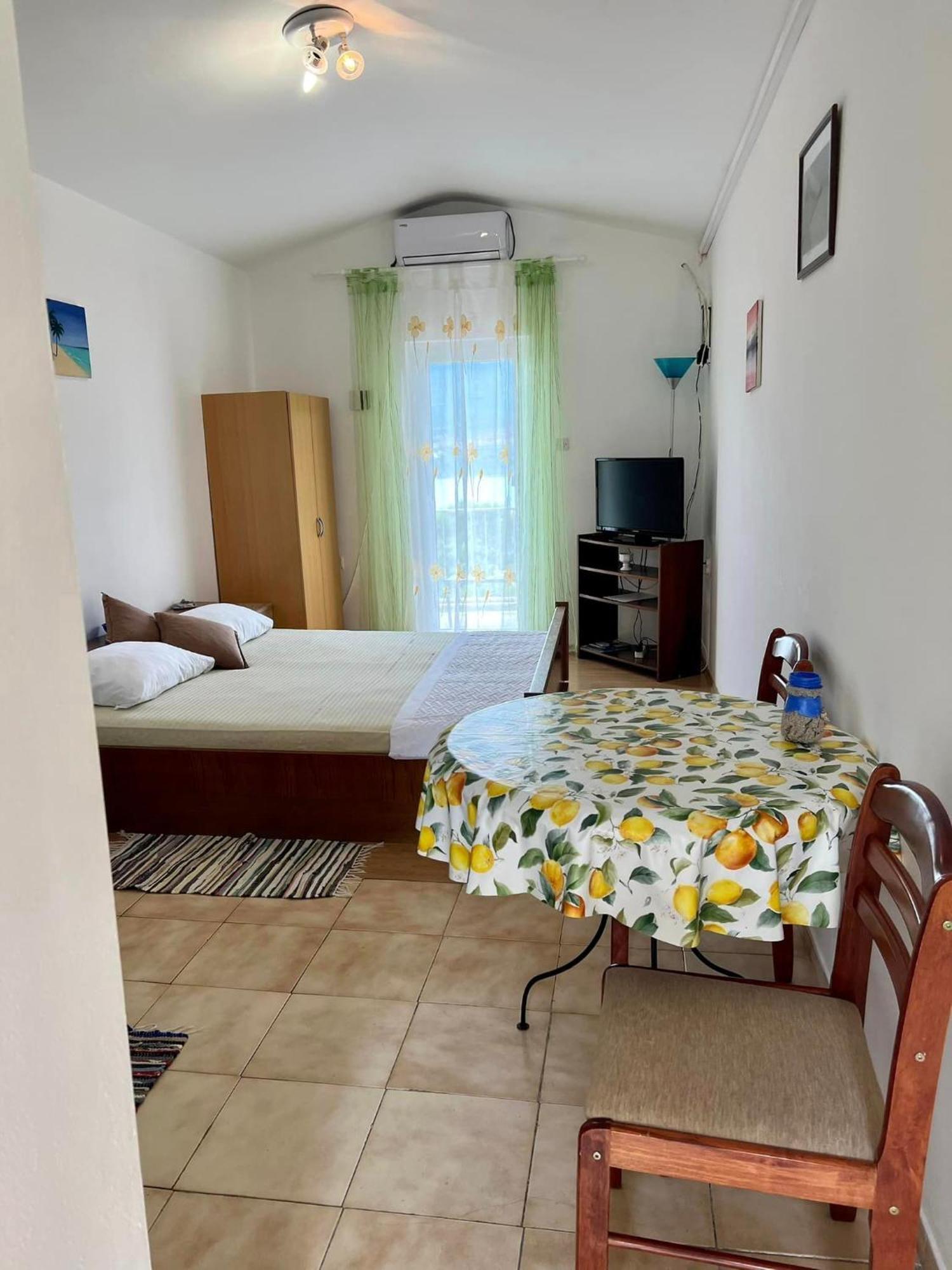 Appartement Lidija Karin Donji *