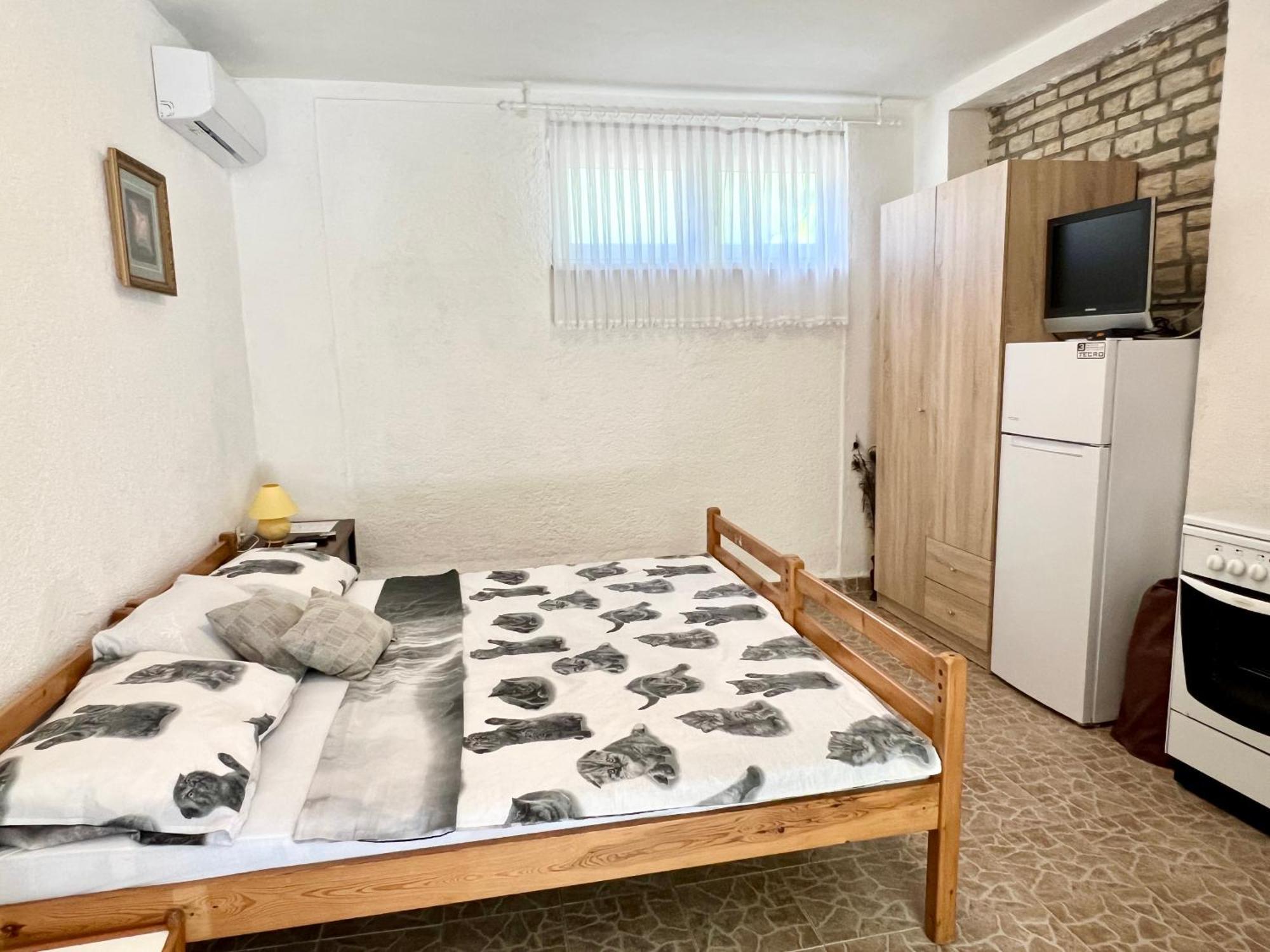 Lidija Karin Donji Appartement *